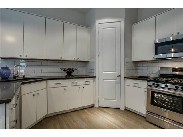 Quartz Counters and Bosch Appliances