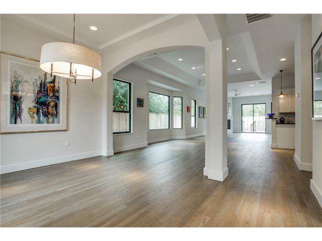 3807 Van Ness Living Dining