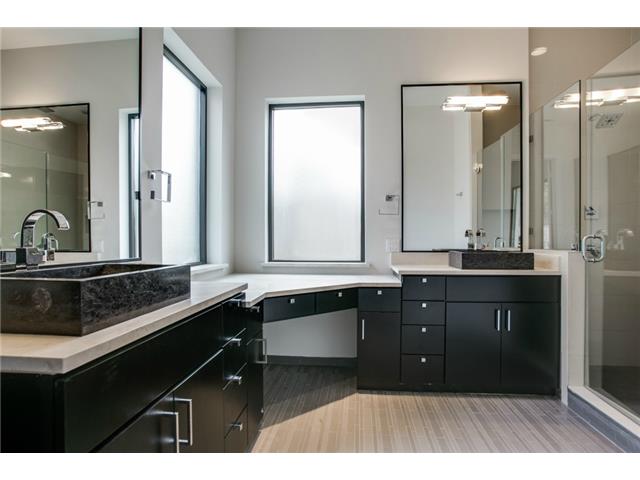 Stunning Master Bath