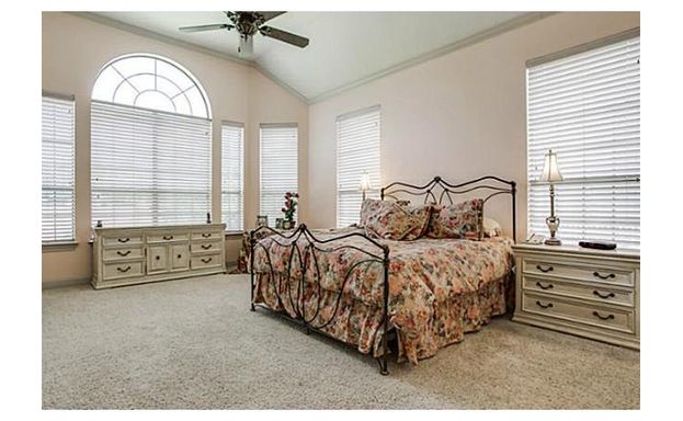 609 Stonebury Dr SL master