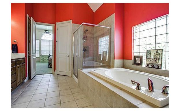 609 Stonebury Dr master SL bath