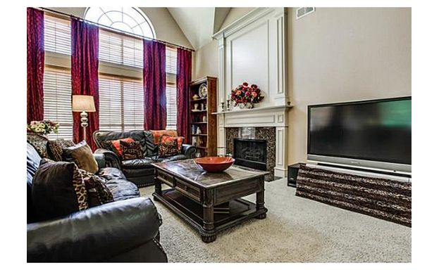 609 Stonebury SL LR