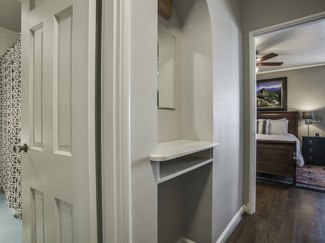 6159 Kenwood Telephone Nook