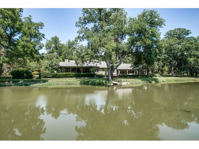 2710 Faremers Branch lane lake