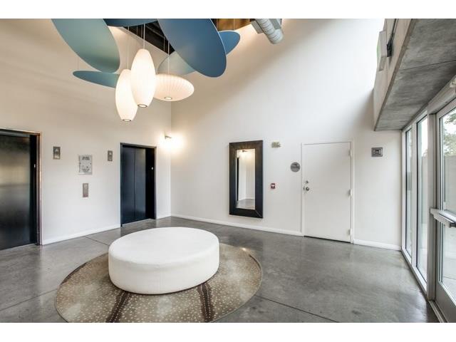 Beat Unit 505 Lobby