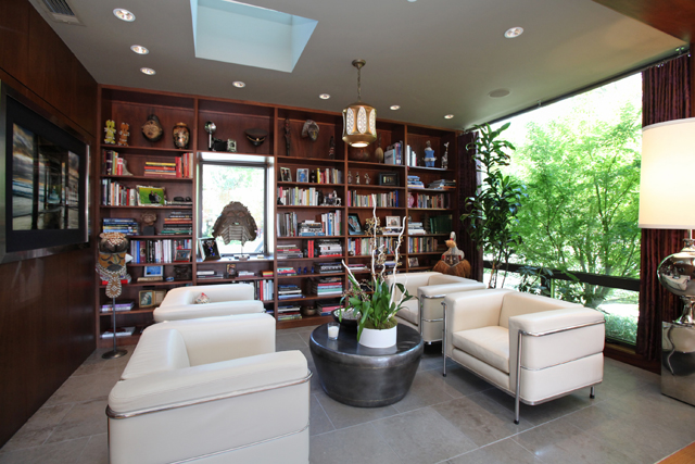 I love how both warm and open the library feels at D'Andra Simmons and Jeremy Lock's Lindenwood home. 