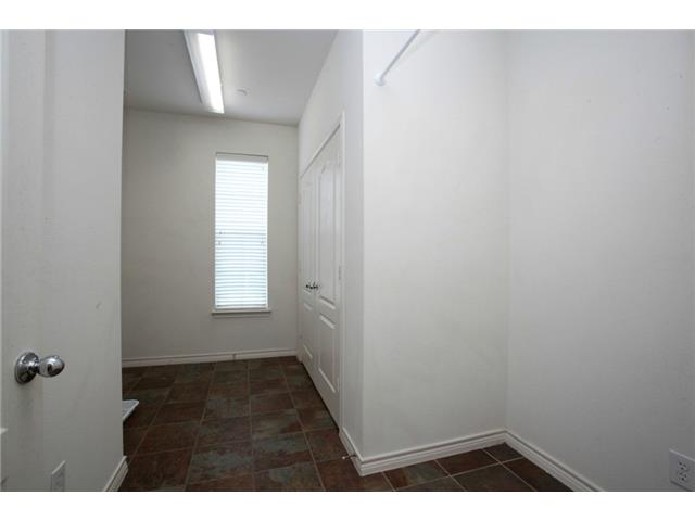 15737 Seabolt U