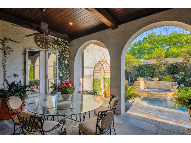 The loggia. Crowned by an attractive hewn beamed ceiling with be