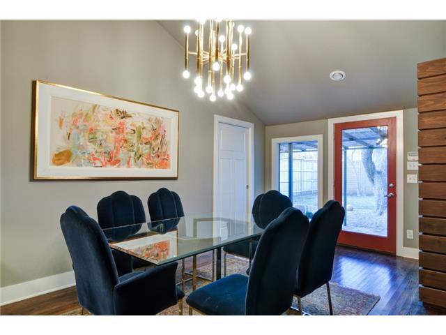 4135 Lively Dining 2