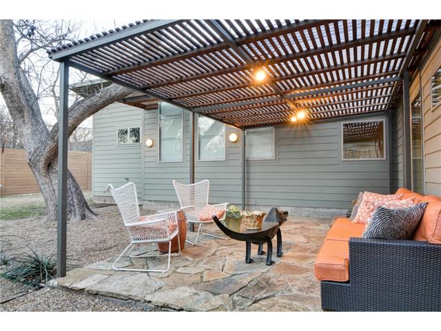 4135 Lively Patio 2