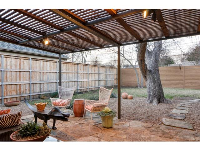 4135 Lively Patio