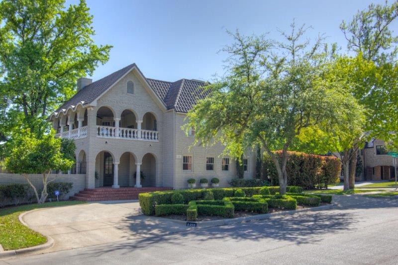 4455 Crestline ext