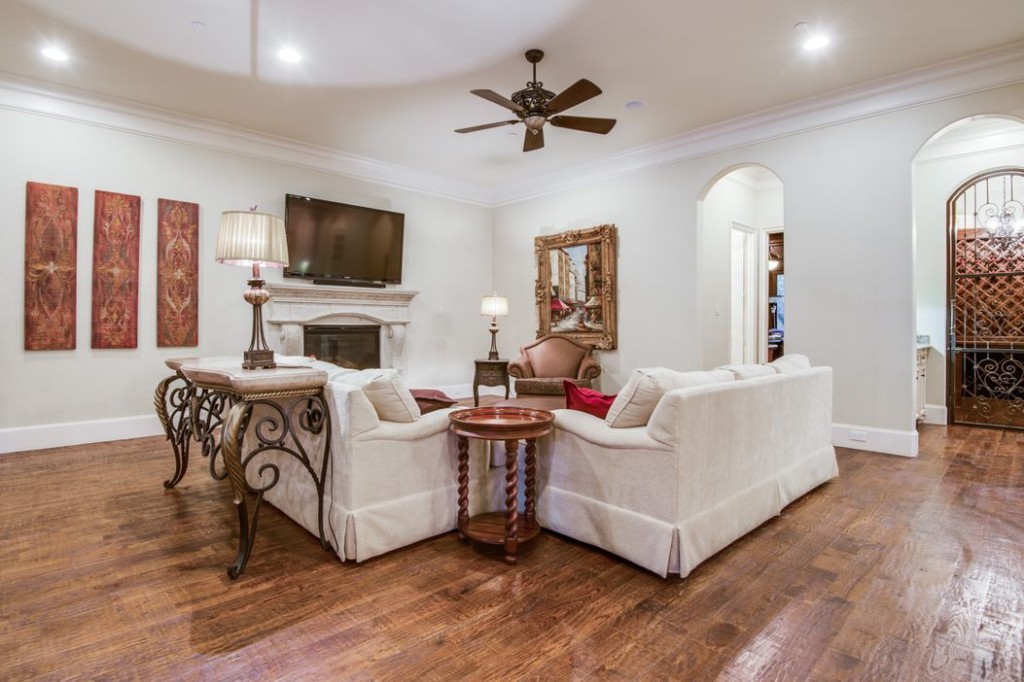4612-isabella-ln-dallas-tx-High-Res-26.jpg