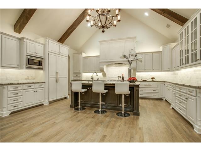6831 Pemberton kitchen 2