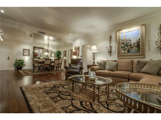 Athena unit 1416 Living Dining