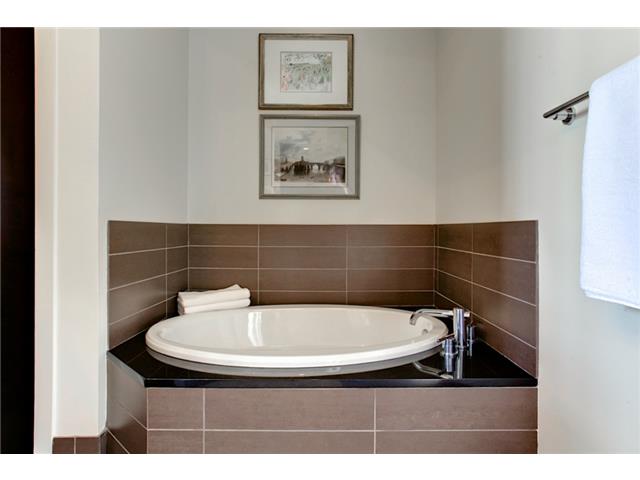 2600 W 7th ST #2738 Master Bath 2