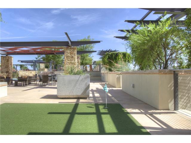 2600 W 7th ST #2738 Putting Green