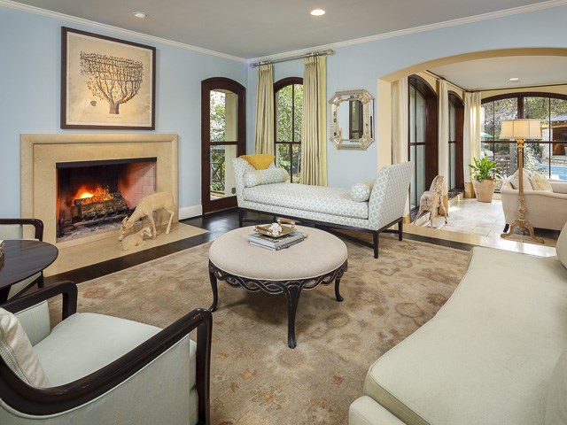 5344 Surrey Circle sitting