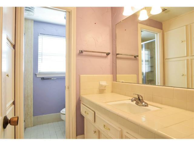7012 Wakefield bath