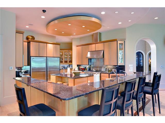 7918 Chartwell Kitchen 2