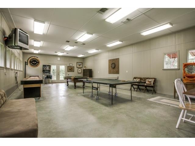 Gameroom in "Dairy Barn"