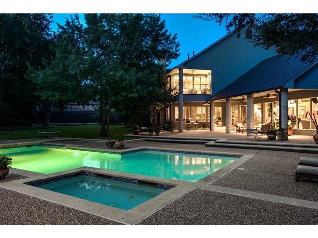 10427 Lennox pool