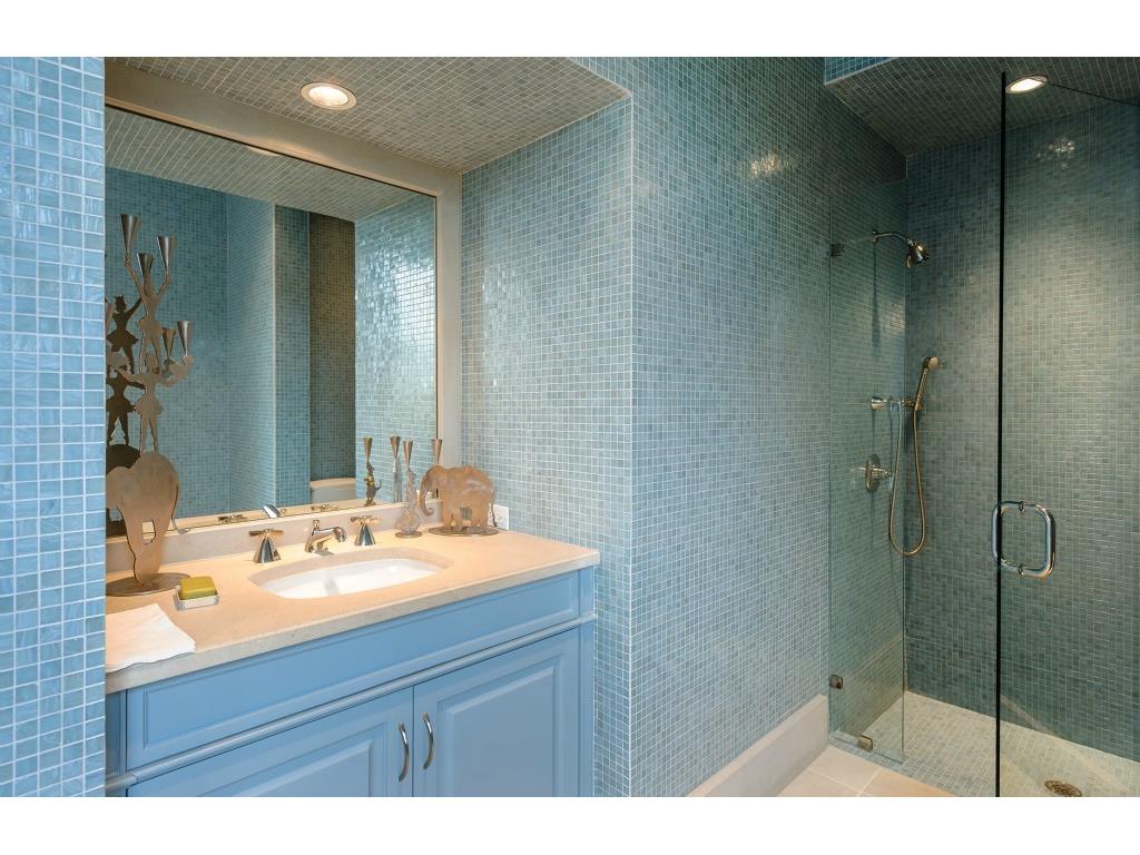 2104 cedar Elm pool bath