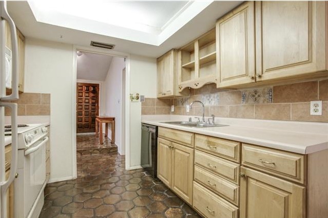 3714 Crown Shore M