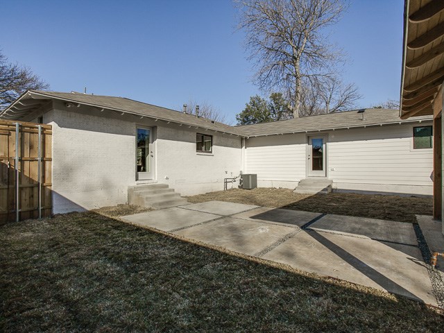 4050 Valley Ridge Backyard