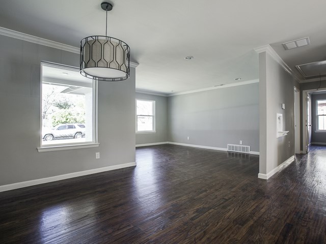 4050 Valley Ridge Dining to Living