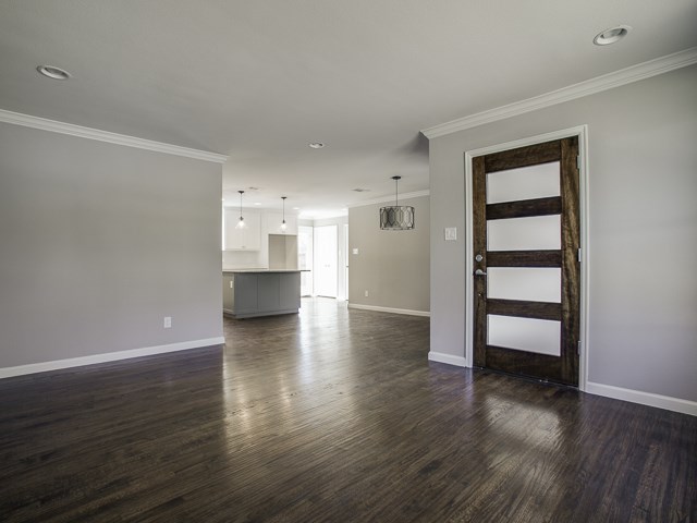 4050 Valley Ridge Living to Dining