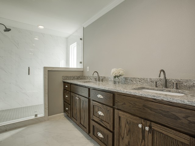 4050 Valley Ridge Master Bath