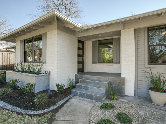 4050 Valley Ridge Porch