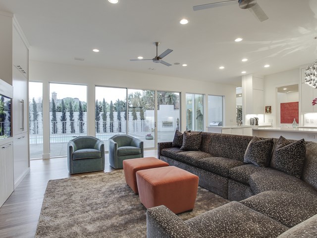 43 Downs Lake Family View