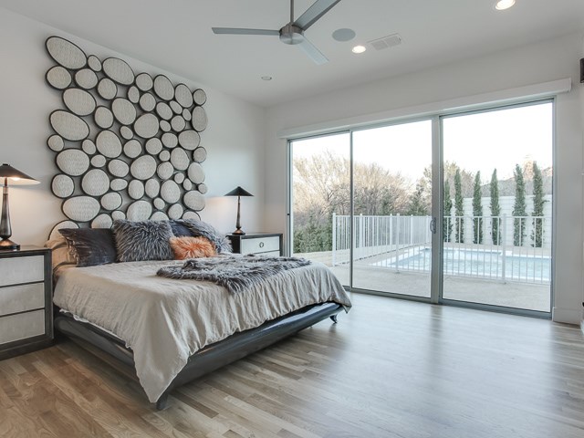 43 Downs Lake First Floor Suite