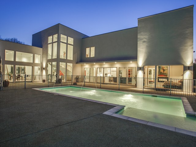 43 Downs Lake Pool with Fountain