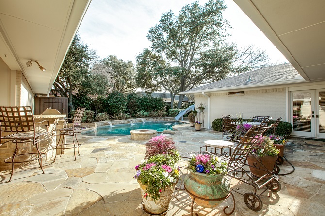 9162 Clearlake pool