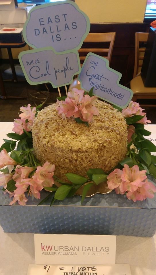 The cake from KW Urban looked amazing!