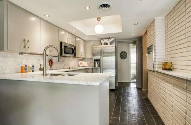3251 Royal Lane