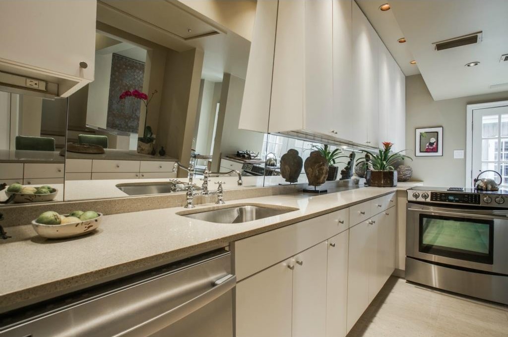 Oak Lawn townhome
