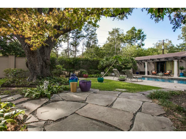 6701 Inwood Backyard