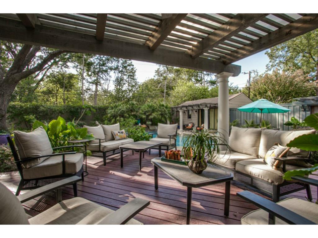6701 Inwood Deck