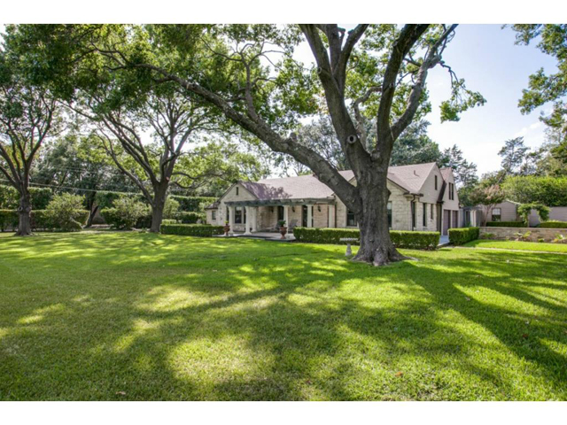6701 Inwood Front