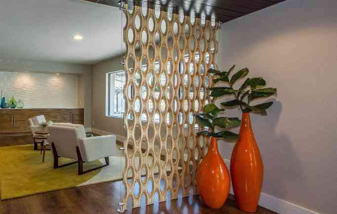 9026_McCraw_Drive_Dallas_Texas_75209_1_-682x434