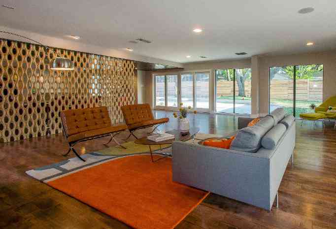 9026_McCraw_Drive_noe_de_leon_identity_real_estate_licing12-682x465