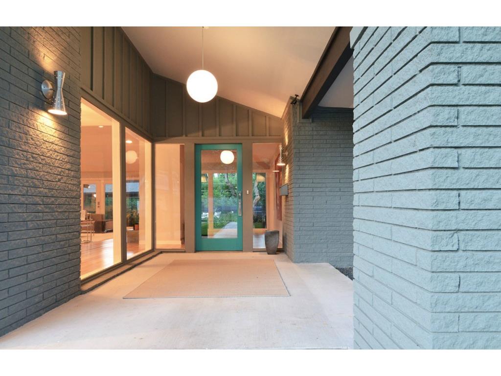 11316 Valleydale entry