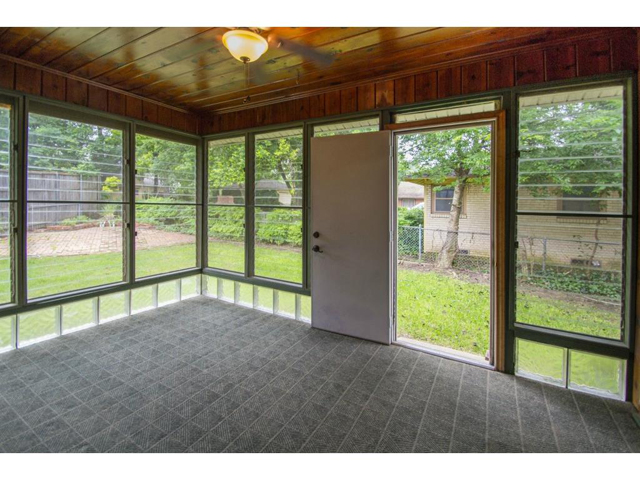 1418 Eastus Sunroom