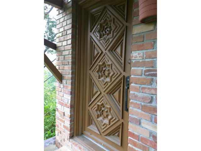 3909 Pyka Front Door
