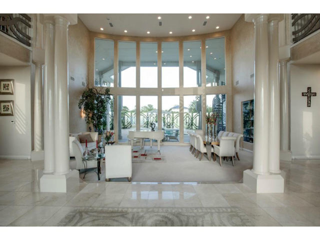 533 White Chapel Entry