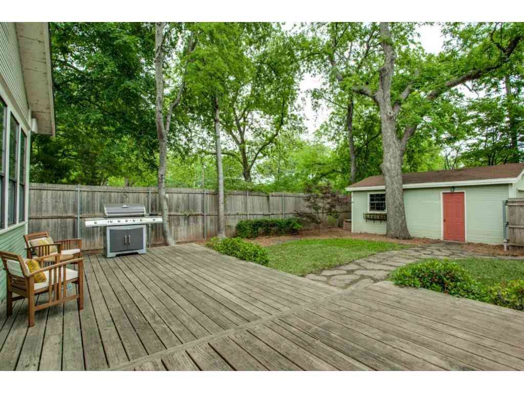 5800 Palo Pinto deck
